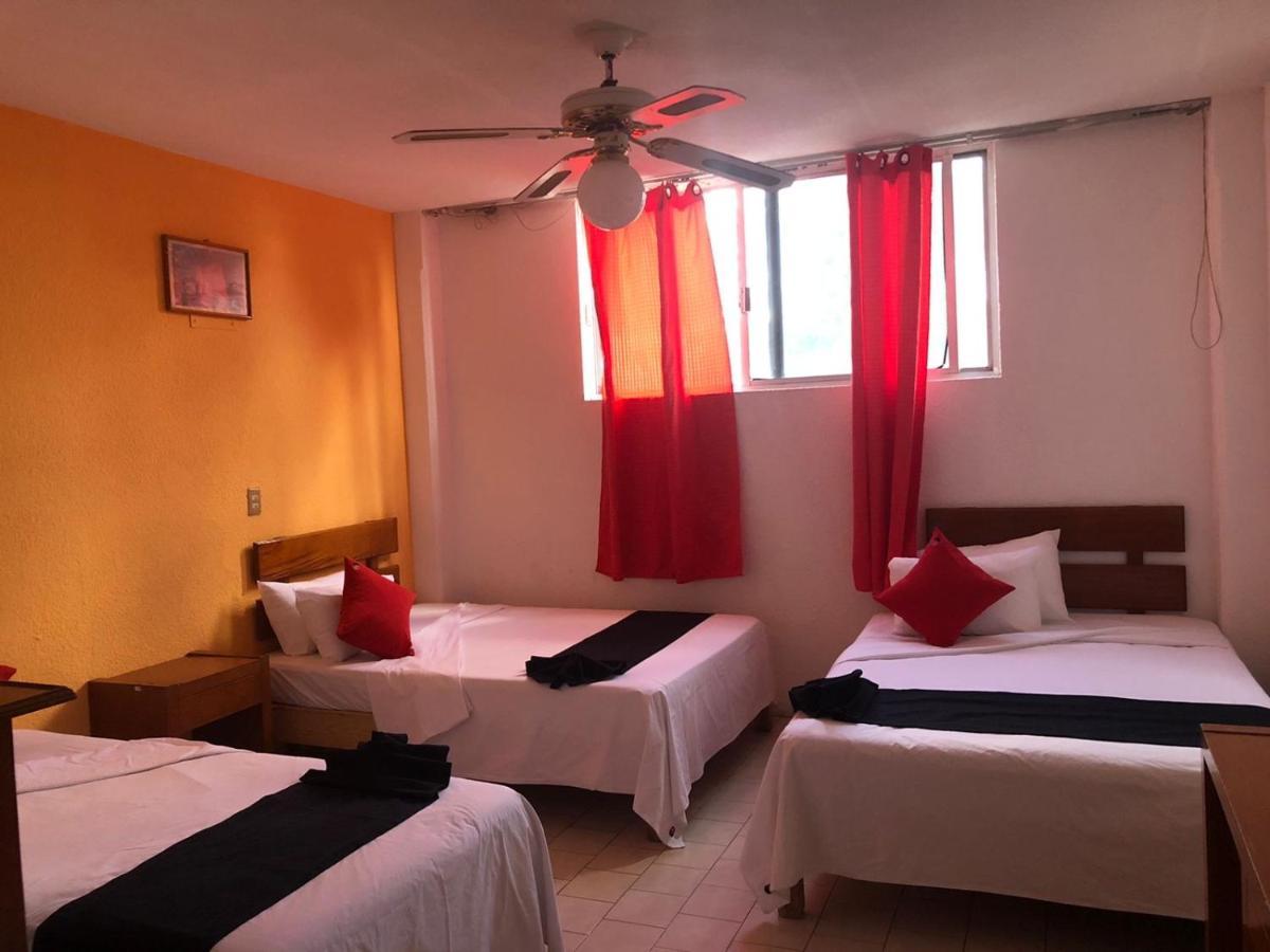 Oyo Hotel Italia 阿瓜斯卡达特斯 外观 照片