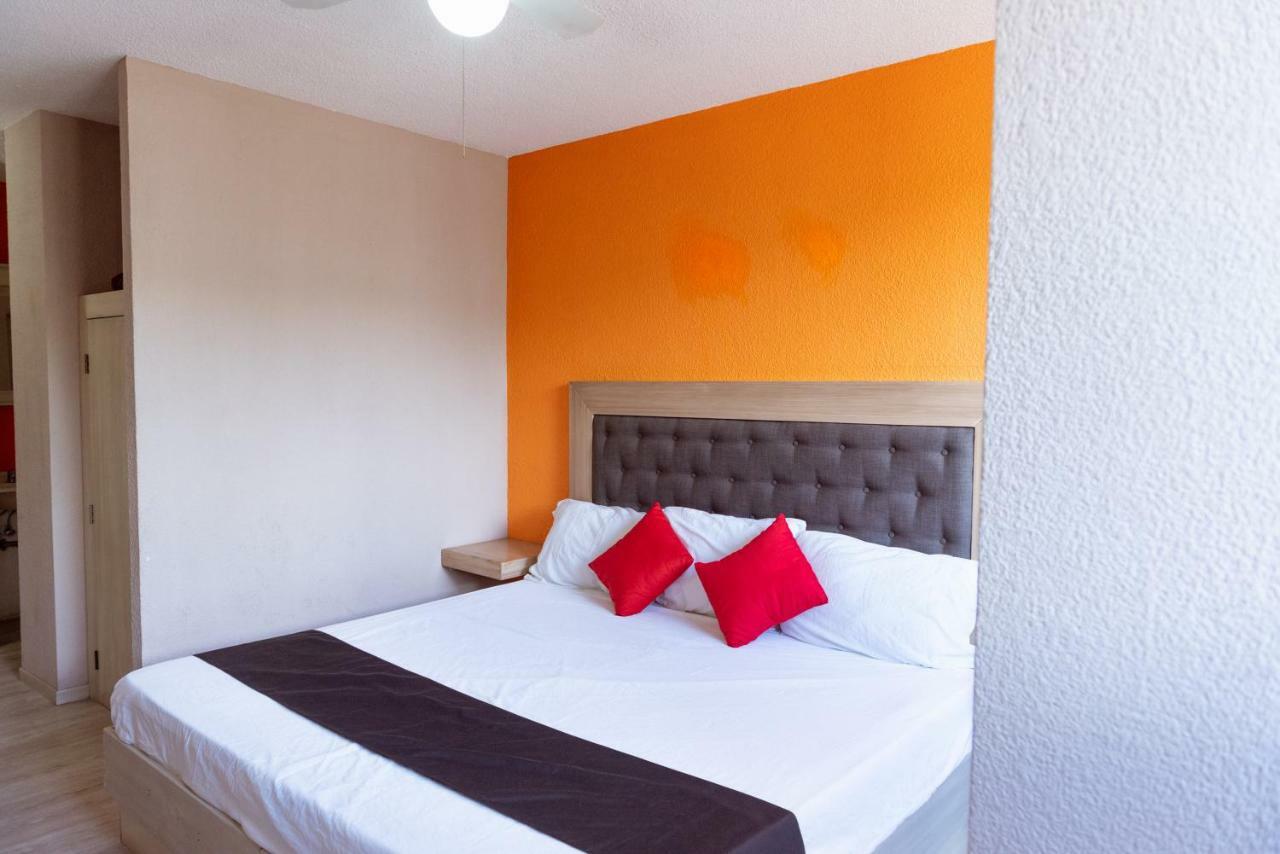 Oyo Hotel Italia 阿瓜斯卡达特斯 外观 照片