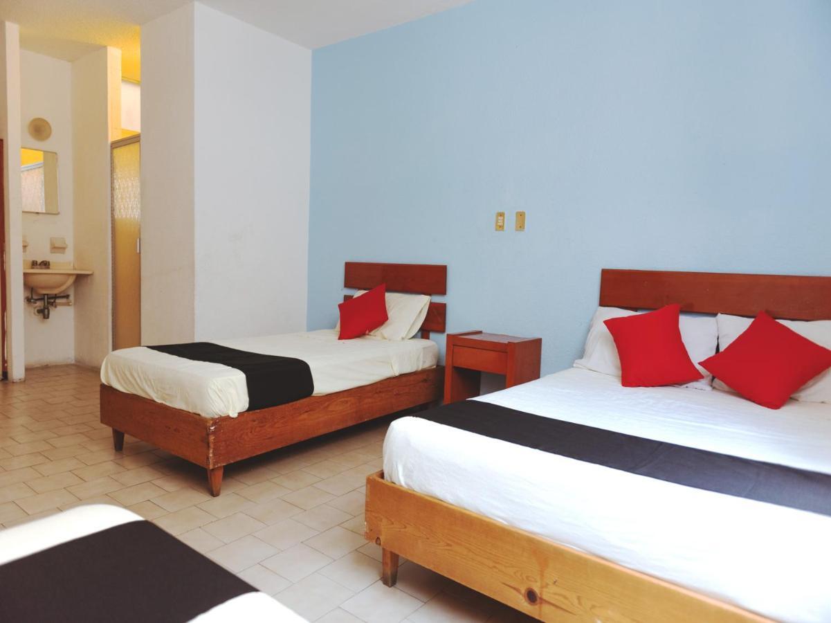 Oyo Hotel Italia 阿瓜斯卡达特斯 外观 照片