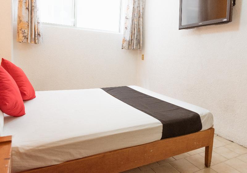 Oyo Hotel Italia 阿瓜斯卡达特斯 外观 照片