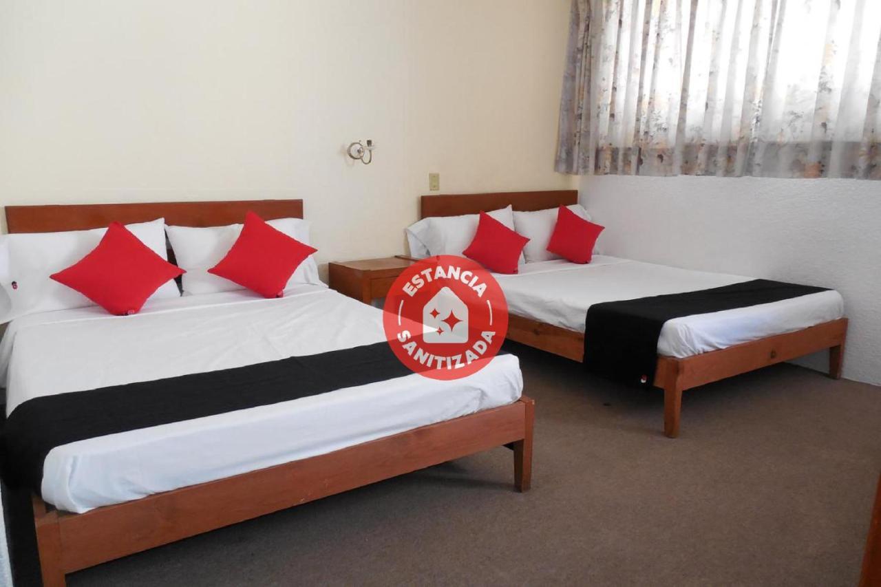 Oyo Hotel Italia 阿瓜斯卡达特斯 外观 照片